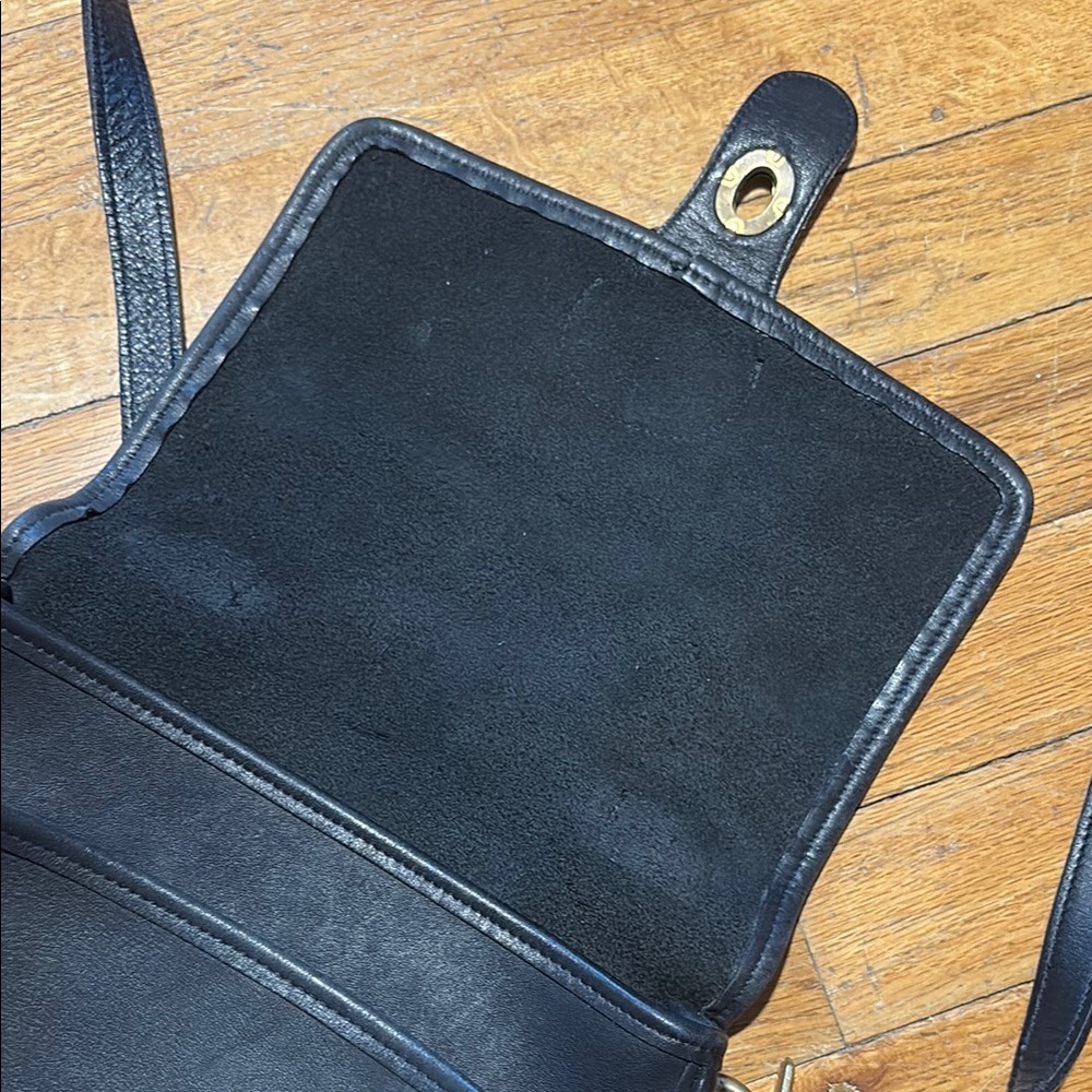 Coach Vintage Black Station Messenger Bag K5D-5130 - Picture 16 of 16